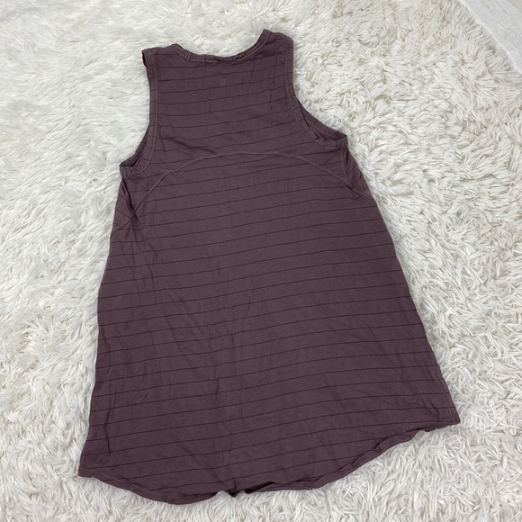 Lululemon Long for Length Tank Short Serve Stripe Antique Bark Garnet - Picture 4 of 5